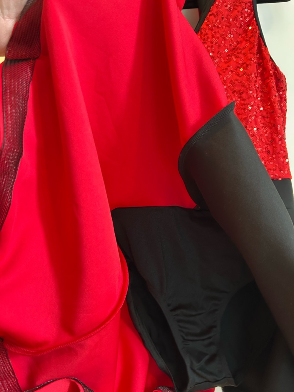 Weissman Red & Black Sequin Panel Dance Costume - MC (10/12) - Picture 7 of 15